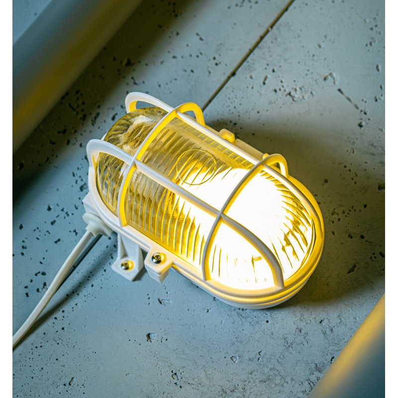 Selen   Outdoor Bulkhead Light, White