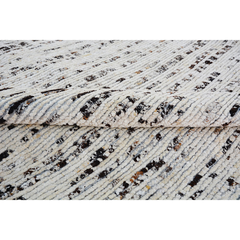 Wool Abstract Area Rug in Ivory, Rectangle 8' x 10'