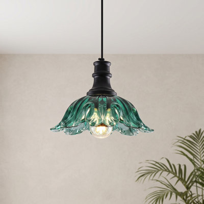 Suspension à 1 lumière de 26 cm de diamètre, en forme de dôme, avec abat-jour en verre à pétales et cordon d'alimentation.