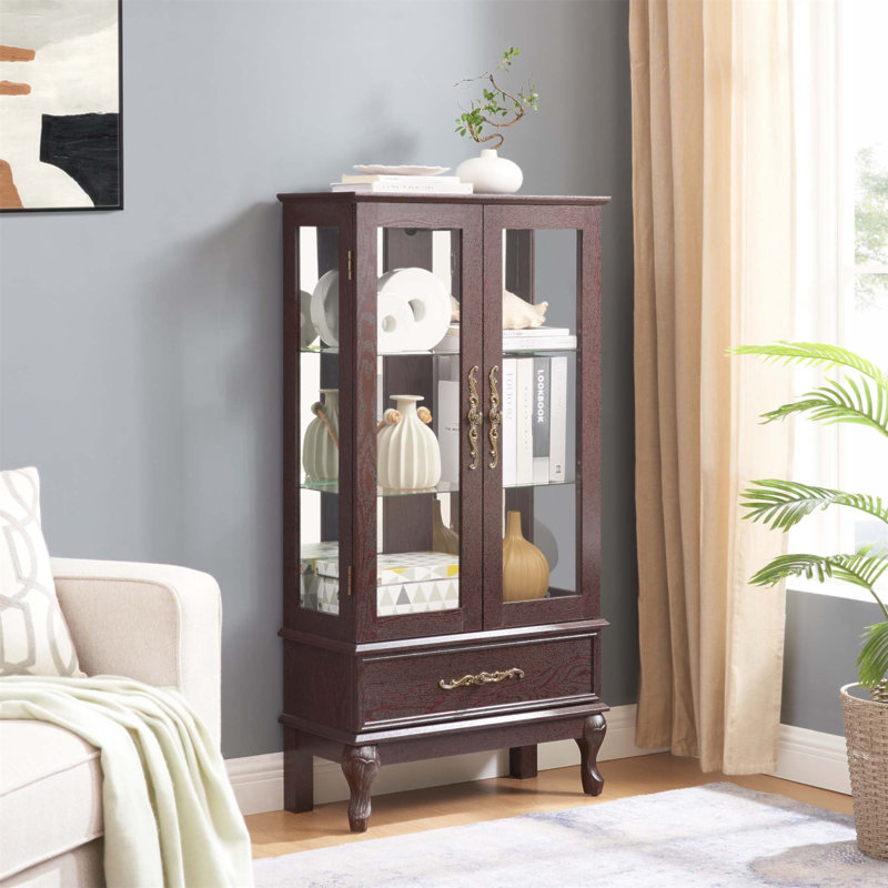 Élégante vitrine vitrée avec tablettes réglables, éclairage interne et tiroir rétro pour un rangement amélioré et un attrait esthétique