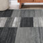 Tapis argenté à motif géométrique moderne Krasmir-399804396