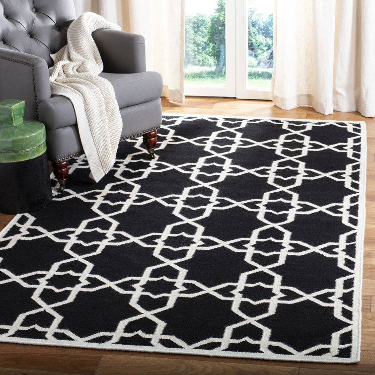 Rodgers Hand Woven Flat Weave Wool/Cotton Geometric Rug in Ivory/Black