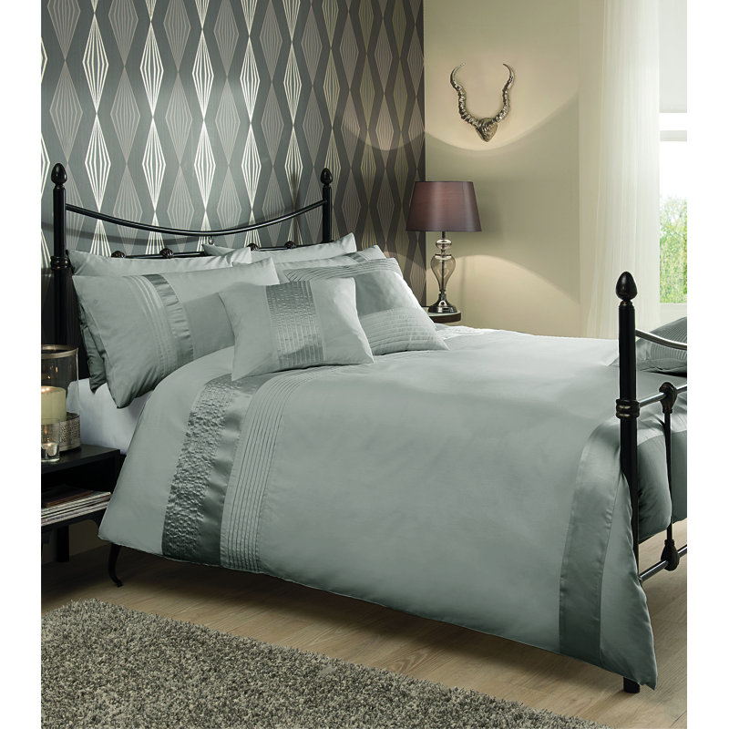 Solid Colour Duvet Cover Set with Pillowcases, White, Double - 2 Standard Pillowcases