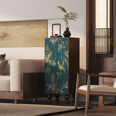 Spacieuse armoire décorative en bois de frêne
