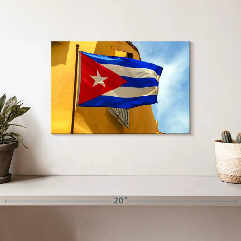 Borges Wavy Cuban Flag, 8" H x 12" W