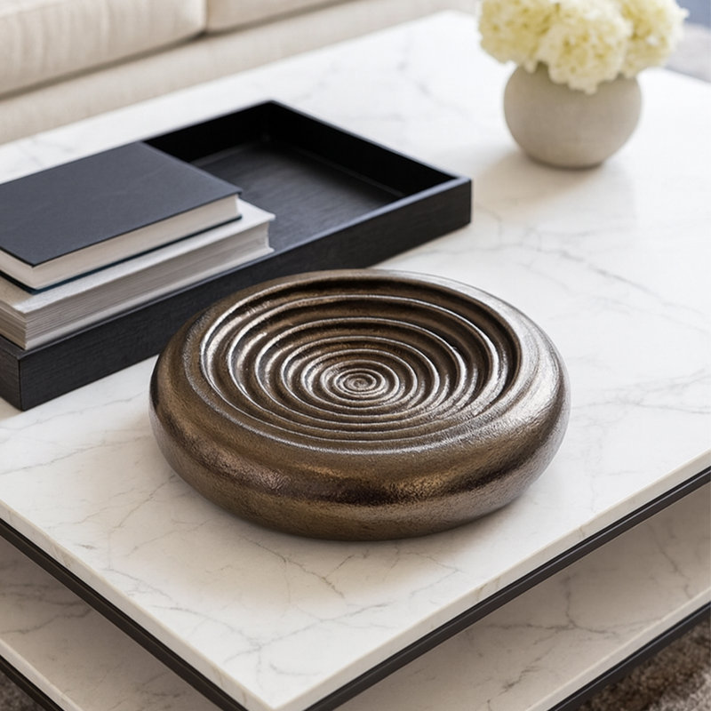 Sculpture ronde en aluminium antique en cuivre