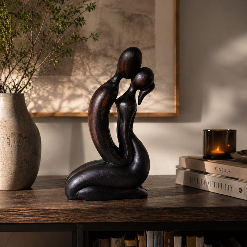 Fai Figurines & Sculptures