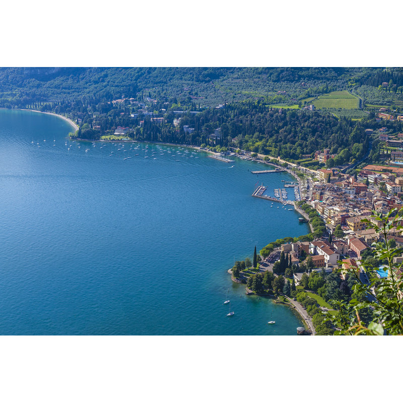 Golfe de Garda, Italie par Orietta Gaspari, H 32 po x l 48 po