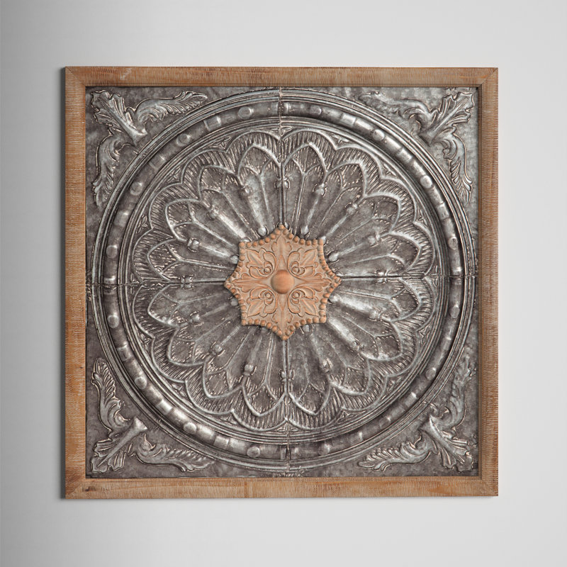 Grande décoration murale médaillon encadrée en bois et antique