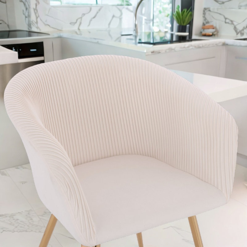 Chaise en velours rose Soroosh