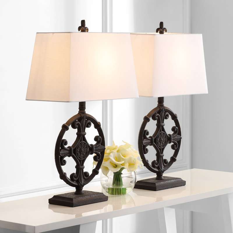Chee Resin Table Lamp Set