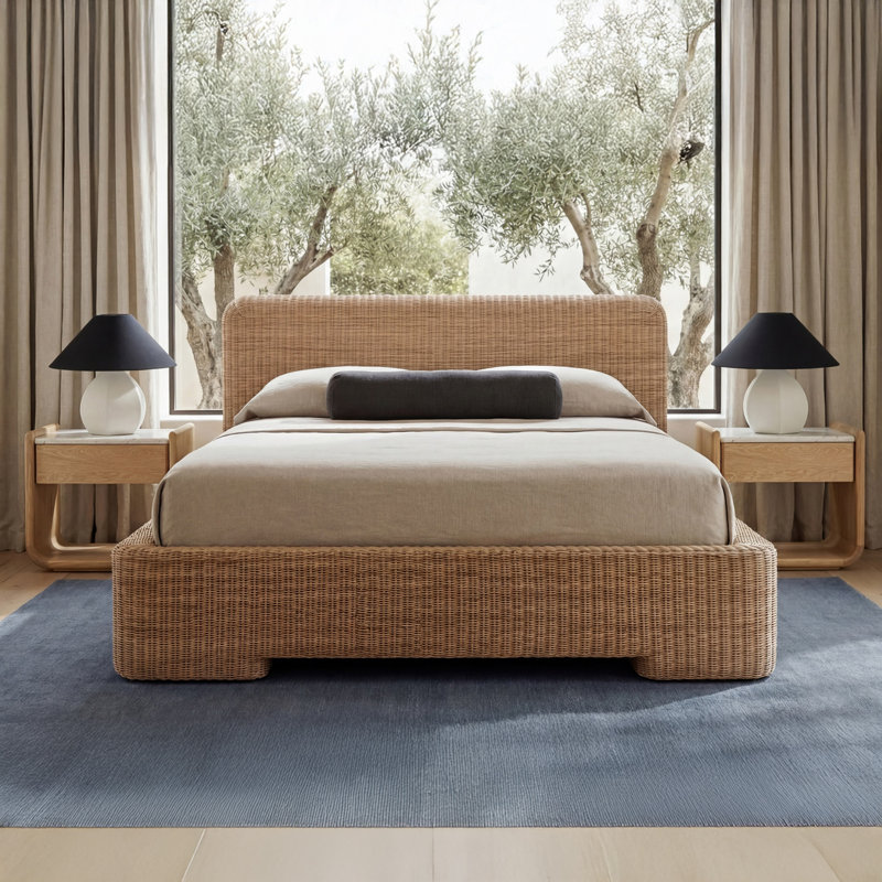 Claudia Bed Queen Natural, King