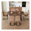 Ensemble de table et de chaises. Grande table de salle à manger rectangulaire de couleur industrielle de couleur noyer - 71 po x 39,3 po. Elle est dotée de 6 chaises en tissu brun avec des pieds en métal noir arqués.