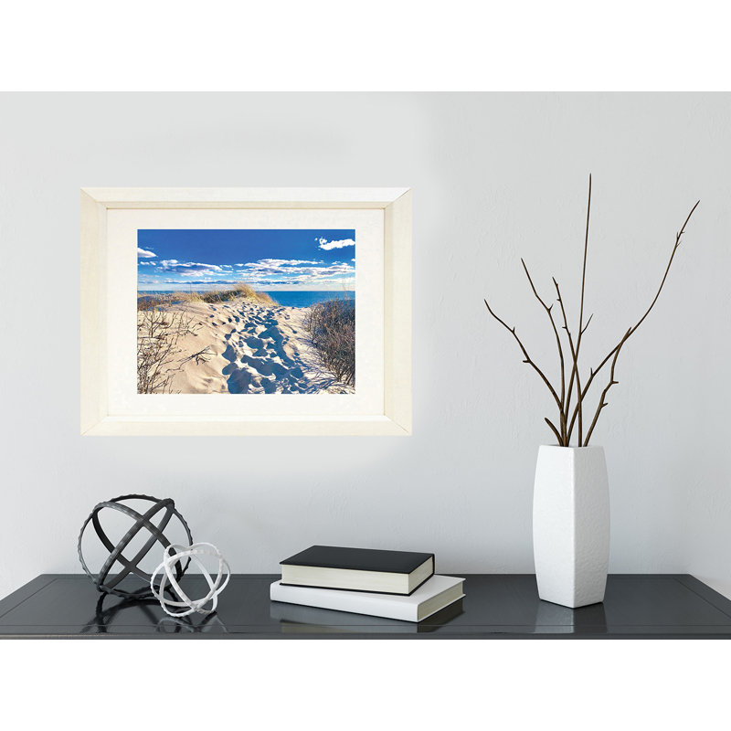Traces de tranquillité - photographie, H 18,5 po x l 22,5 po x P 1,25 po, Papier encadré blanc, Blanc