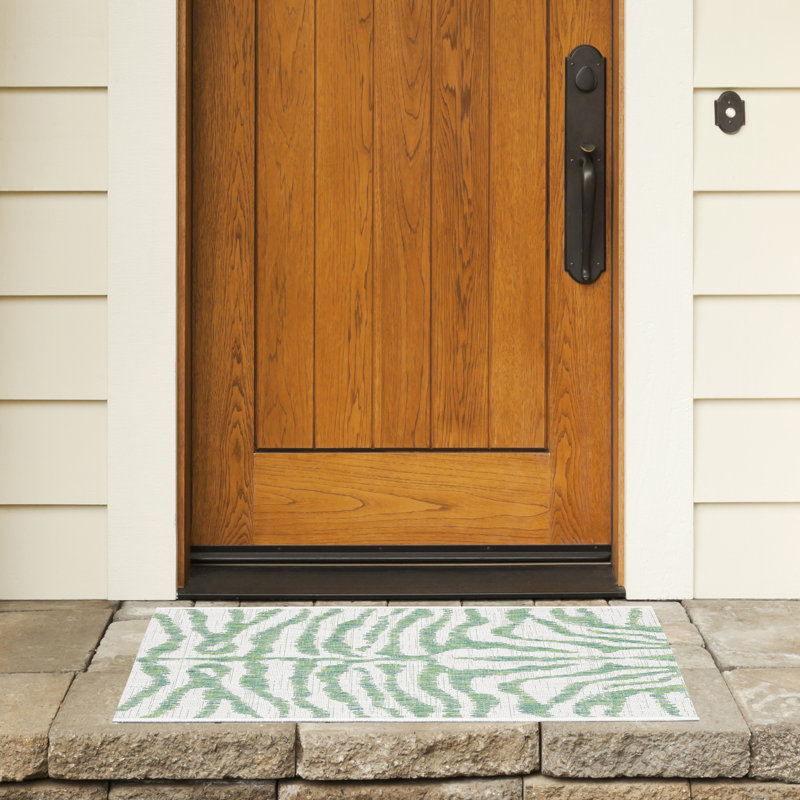 Tiltonsville Performance Animal Print Indoor/Outdoor Area Rug, Rectangle 2' x 3'7"