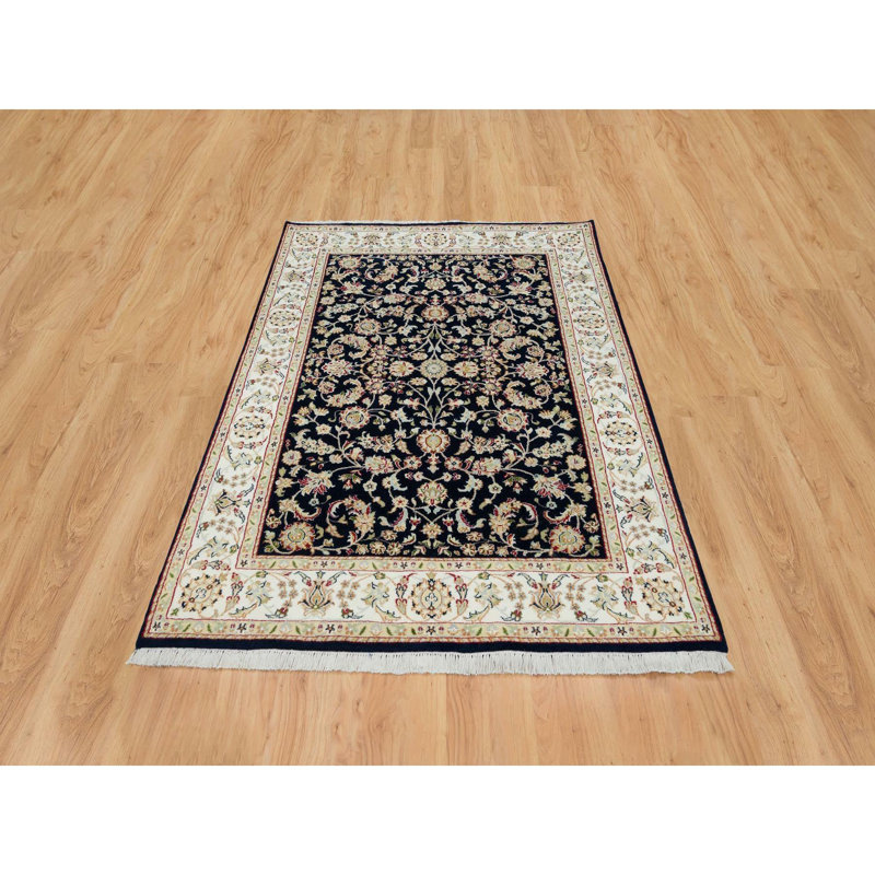 Teyon Wool Oriental Indoor Rug