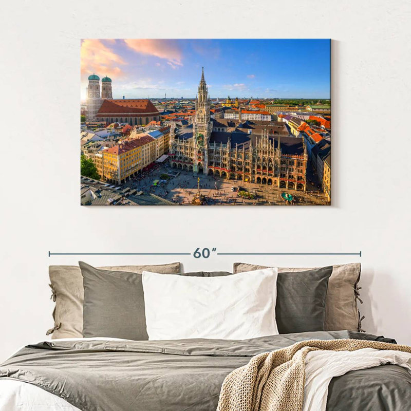 Nicci Munich Skyline, H 32 po x l 48 po