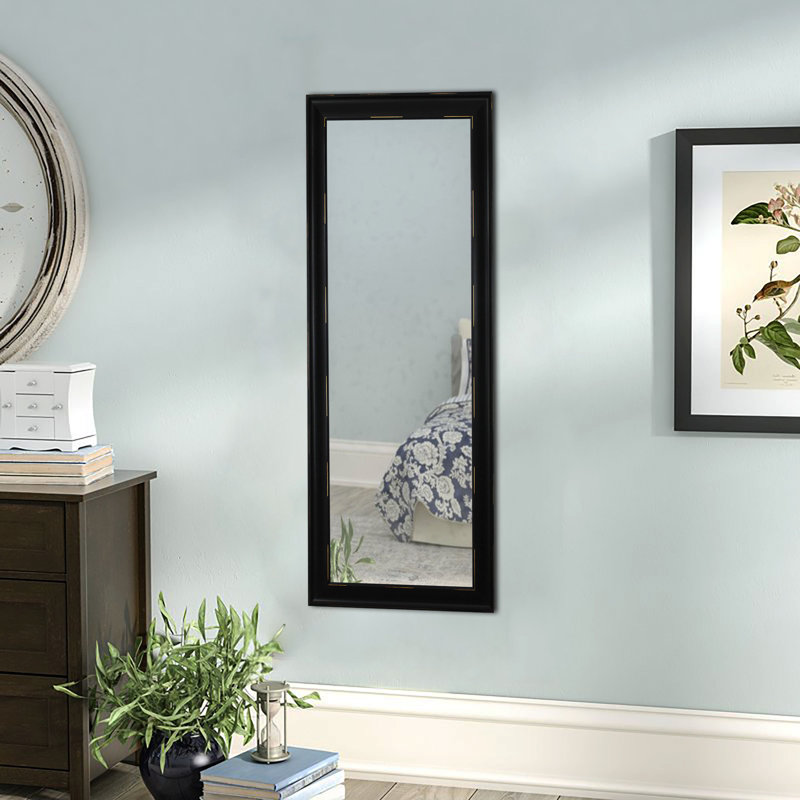Miroir à pleine longueur traditionnel biseauté Rocklake, H 63,5 po x l 25,5 po