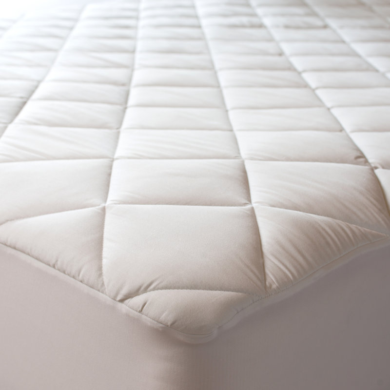 Twin XL White Waterproof Down Alternative Mattress Pad