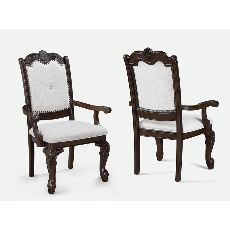 Deux fauteuils en bois pour l'intérieur
