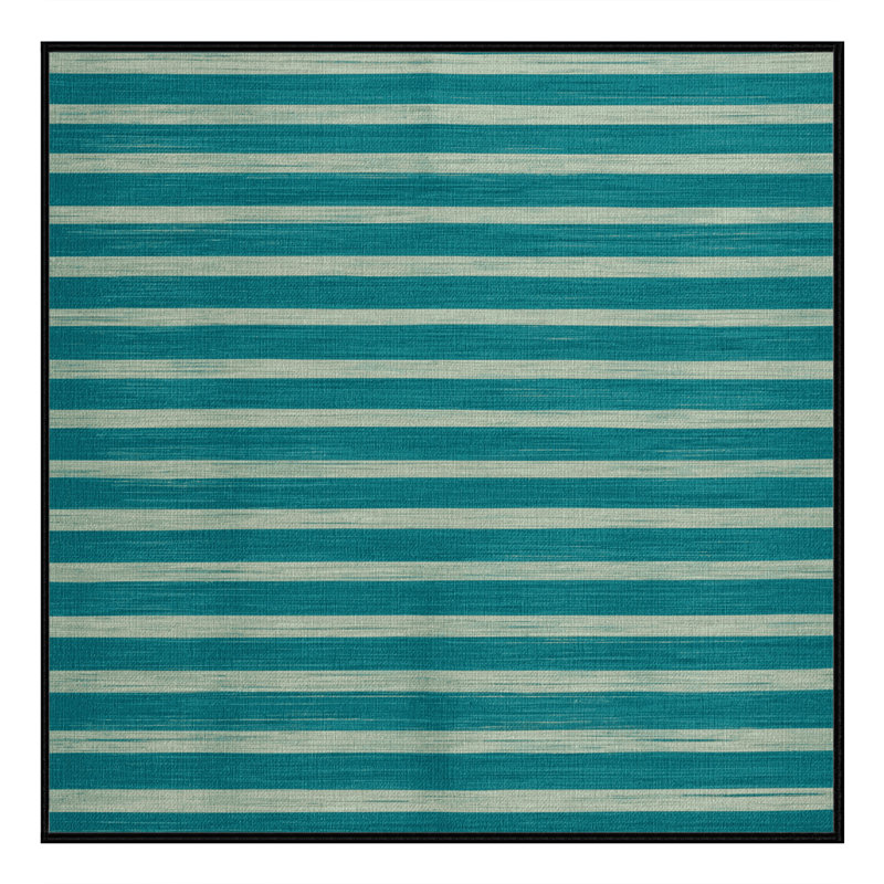 Tapis gris à rayures horizontales lavable à la machine