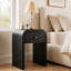 Table d'appoint courbée moderne noire avec 1 tiroir, table de chevet en placage de bois de frêne avec poignée dorée pour la chambre à coucher