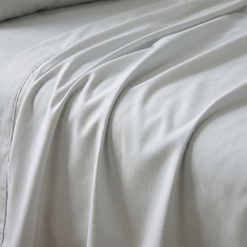 Ensemble de draps 4 pièces en très grande tête en rayonne de bambou 100% étain avec confort rafraîchissant et hypoallergénique