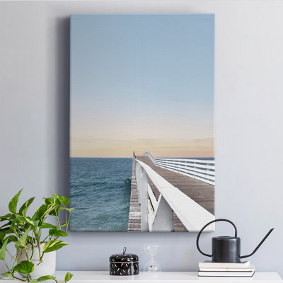 «Day At The Pier», toile tendue avec châssis de qualité supérieure - prête à être accrochée