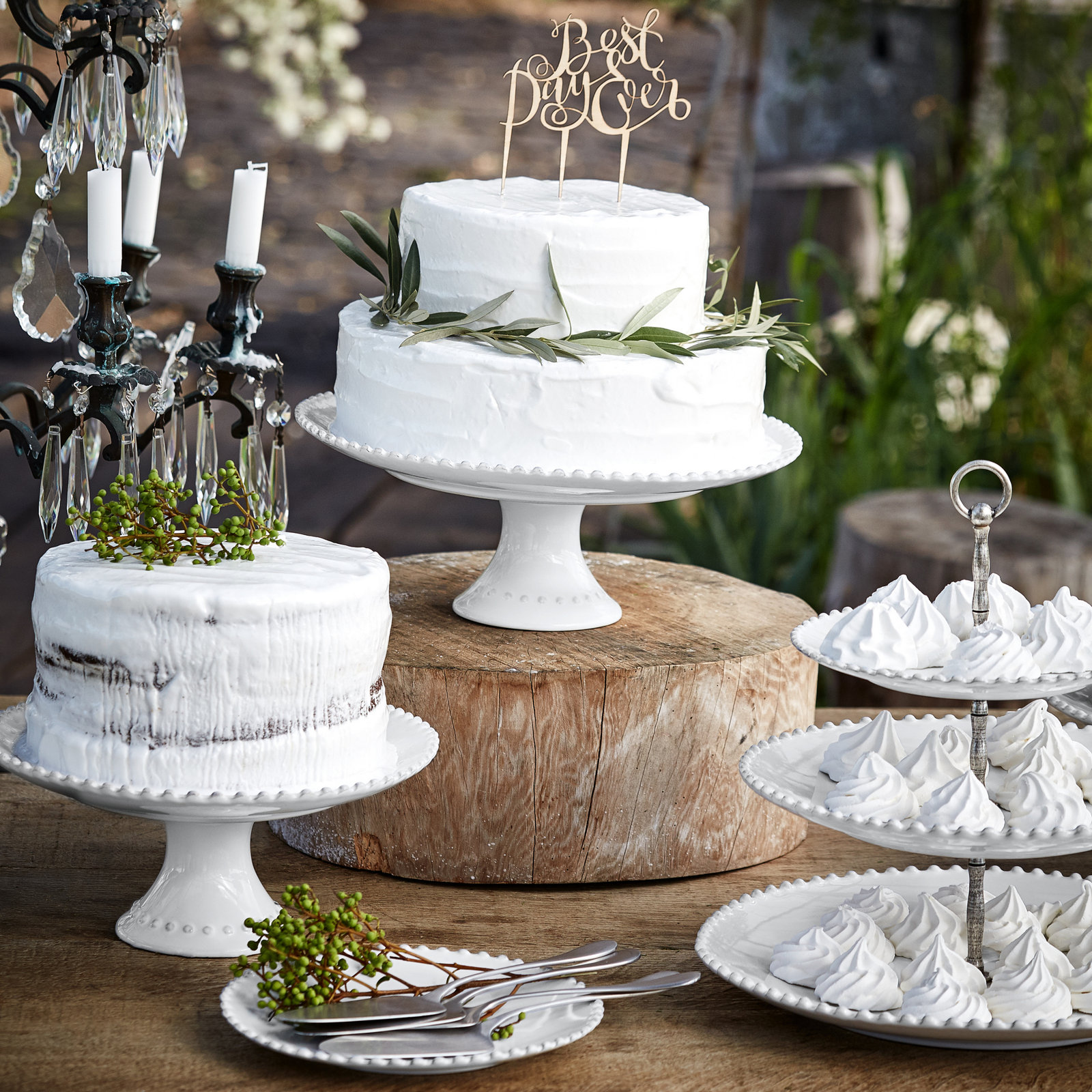 Pearl Stoneware Cake Stand