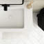Ensemble de meuble-lavabo mural simple 30 po gris avec surface intégrée