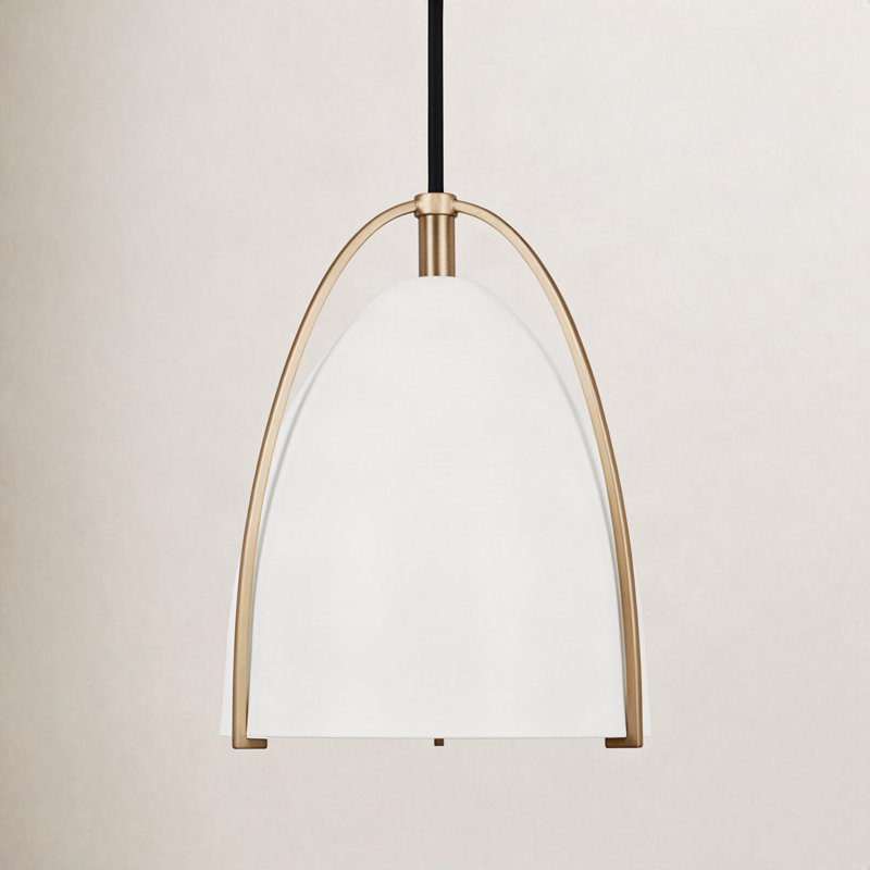 Luminaire suspendu conique à 1 lumière Nikki, Blanc, H 7,5 po x l 6,25 po x l 6,25 po, Laiton satiné