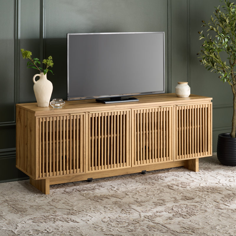 Quaid 4 Door Sideboard/TV Stand, Oak