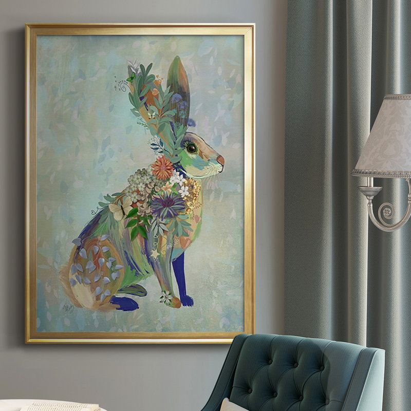 «Fantastic Florals Hare, Sitting», reproduction encadrée de qualité supérieure - prête à être accrochée, Or