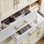 Poignées d'armoire en laiton massif, paquet de 5 poignées à barre dorée brossée avec design rainuré pour armoire de commode de tiroir de cuisine, centre de trou de 3 pouces, quincaillerie robuste