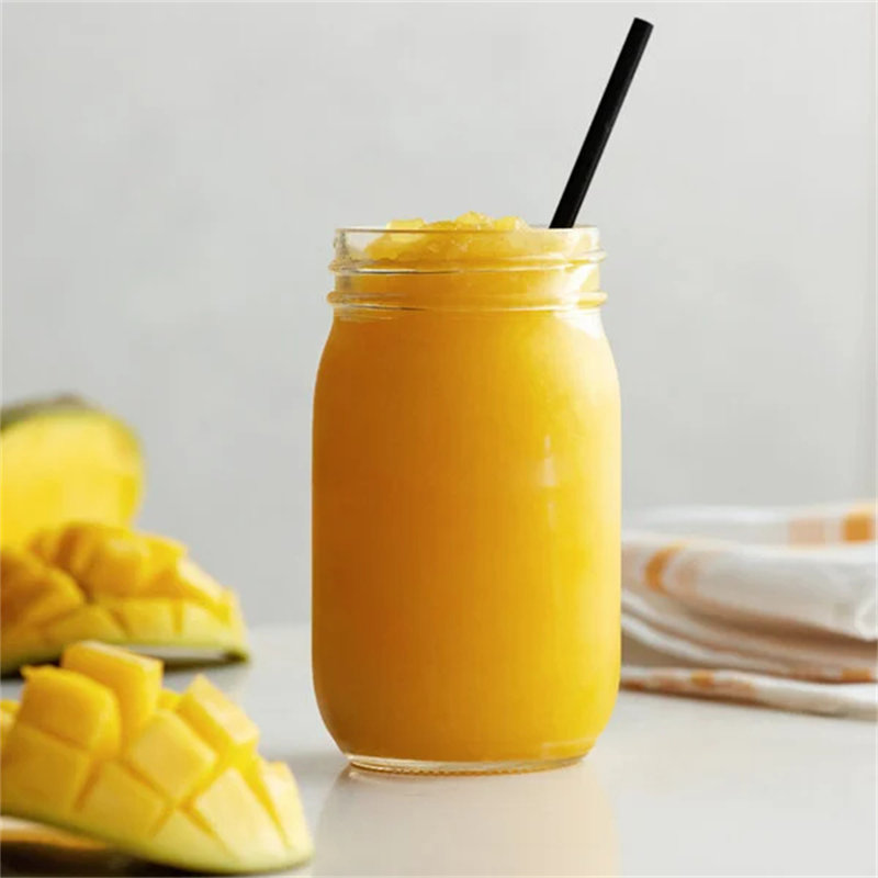 Monin 46 Fl. Oz. Mélange pour boisson à la mangue et aux fruits 544SMOEG032B