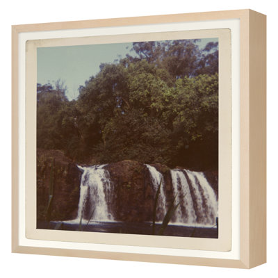 «Waterfalls» par Hope Bainbridge - impression d'un cadre photo sur papier