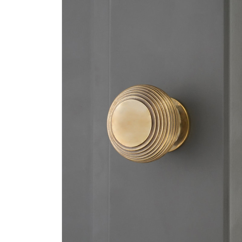 Beehive Large 40mm Cupboard Knob, Aged Brass
