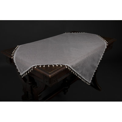 Blaisdell Table Topper