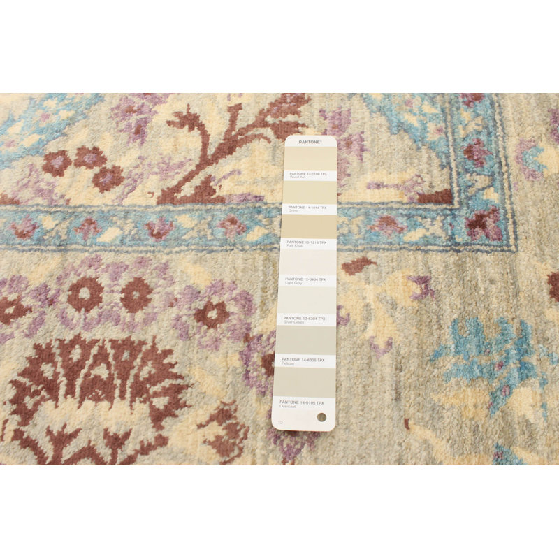 Tapis décoratif en laine kaki noué à la main New Age Lahore de conception unique 6 pi 1 po x 8 pi 9 po Cassiani New Age
