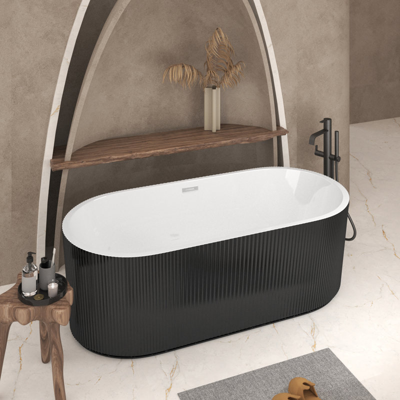 Baignoire de trempage autoportante en acrylique noir brillant de 67 pouces avec drain chromé