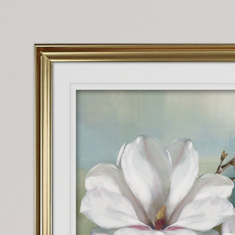 Fleurs de magnolia - impression, Cadre doré, H 31 po x l 43 po