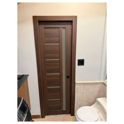 Porte-fenêtre massive en verre dépoli Quadro 4088, couleur frêne chocolat, panneau simple, cadre et poignées inclus, idéal pour salle de bain ou chambre à coucher. Porte robuste de 71 x 203 cm (28 x 80 pouces).