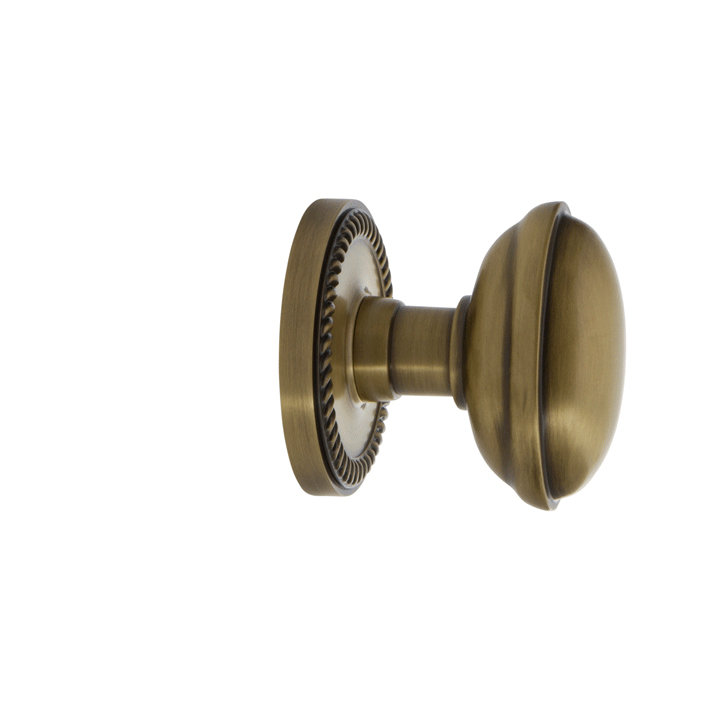 Grandeur Newport Rosette Privacy with Eden Prairie Door Knob, Vintage Brass, 2 3/8"