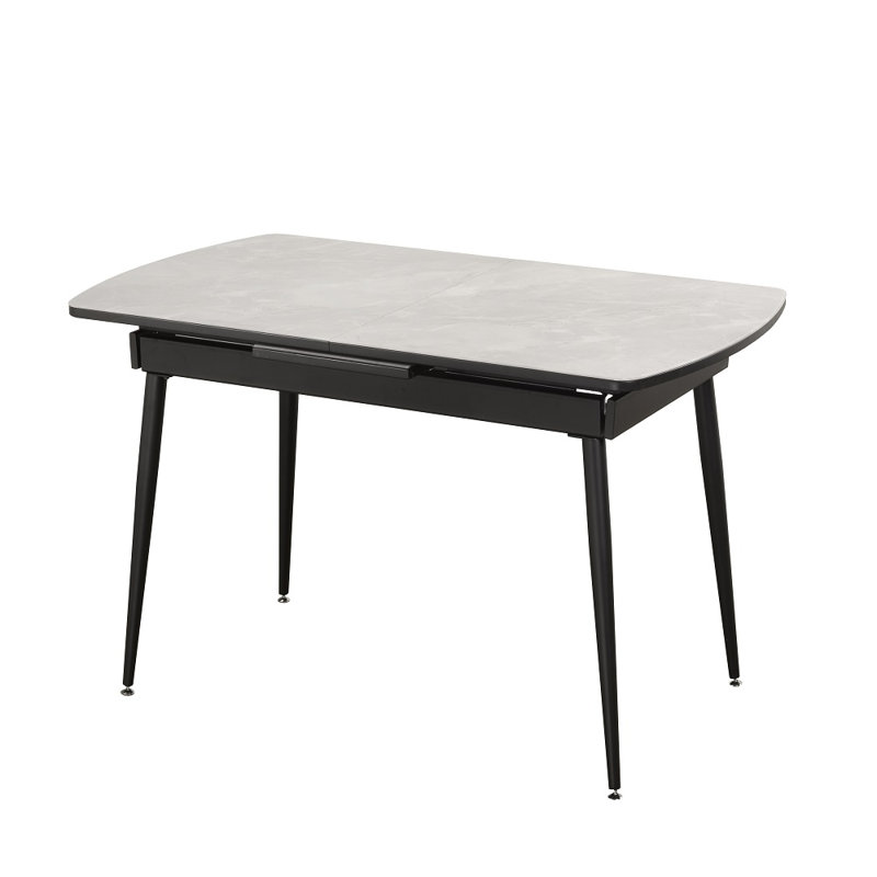 Ensemble repas pour quatre personnes