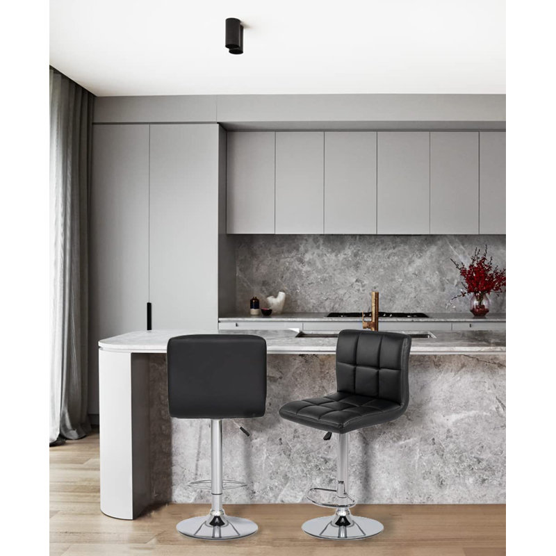 Tabouret de bar pivotant à hauteur réglable Beckwith, Noir