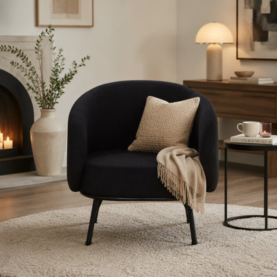 Fauteuil demi-tonneau rembourré avec pieds en métal style Mid-Century moderne en velours pour un confort et un style ultimes