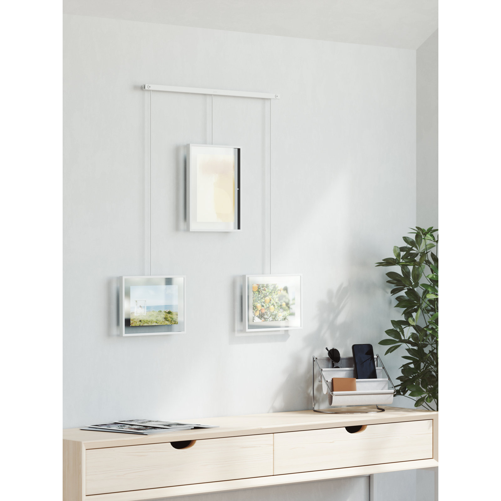 Exhibit Metal Picture Frame - Set of 3, White