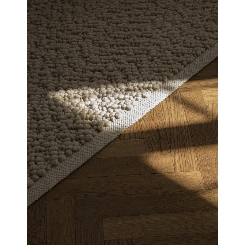 Gravel Area Rug in Ivory, Rectangle 6' x 8'