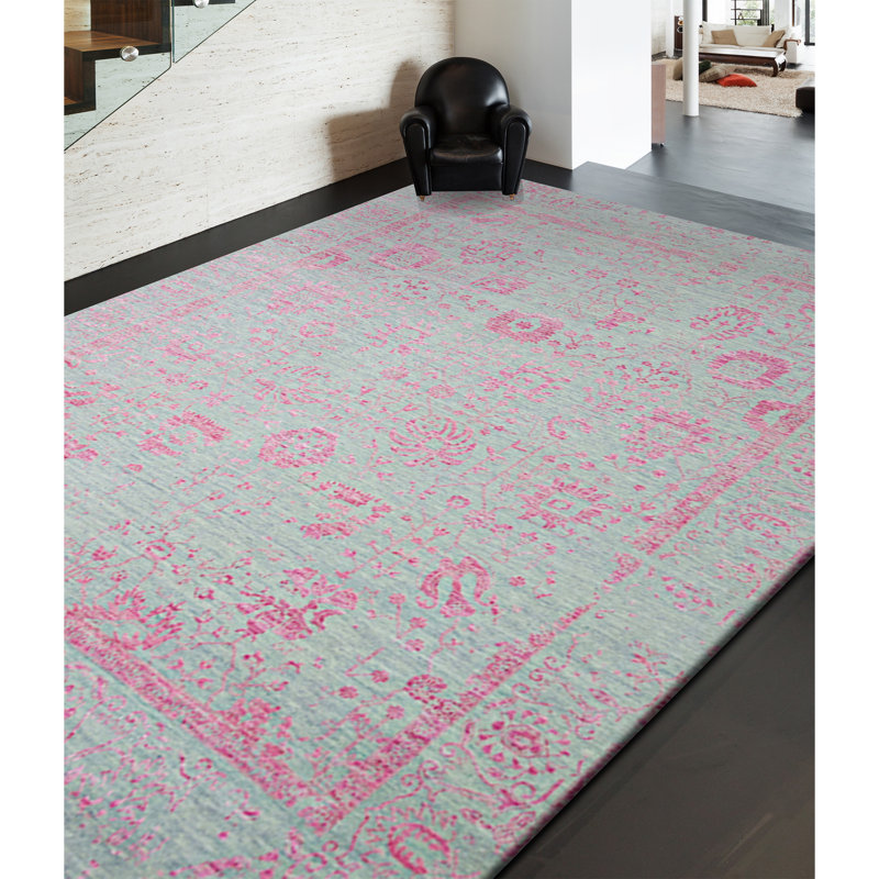 Oriental Area Rug in Pink, Rectangle 8' x 10'