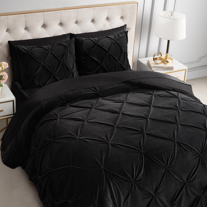 Juicy Couture Kiss Pleat Plush Micromink Comforter Sets, Queen Comforter + 2 Standard Shams, Black